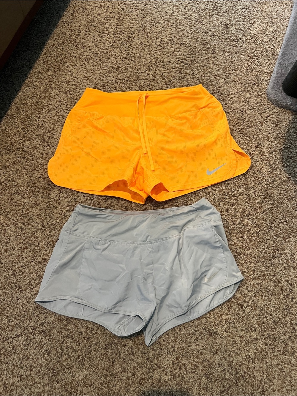 Nike Women’s Small Orange and Light Gray Athletic Shorts Set
